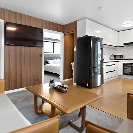 The Headley Loft Διαμέρισμα Κουίνσταουν Εξωτερικό φωτογραφία